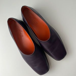 Hogan’s fashionably comfortable leather shoes worn twice!